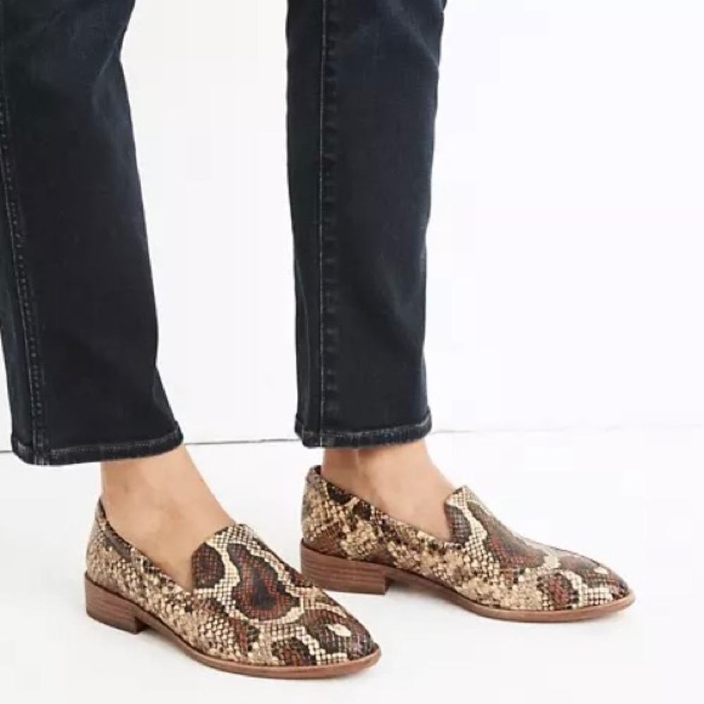 Madewell Loafer in Snake Embossed Leather Size 6.5
